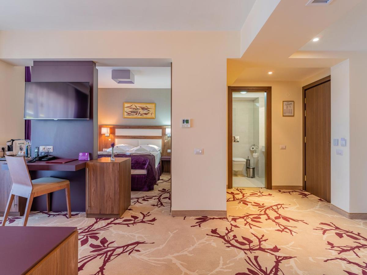 New Belvedere Mangalia Bagian luar foto