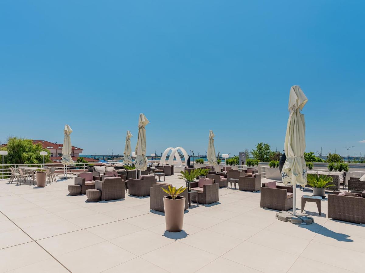 New Belvedere Mangalia Bagian luar foto